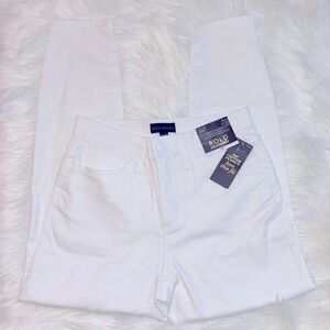 Bold Elements White Skinny Short Jeans
